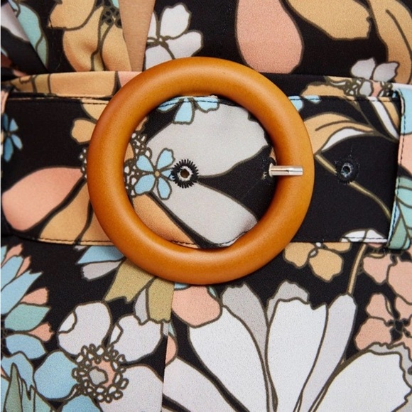 Finders Keepers Sylvie Top & Short Set - Picture 8 of 10